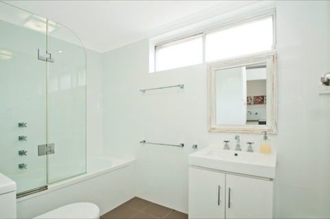Culburra Cottage - Getaway Accommodation 267