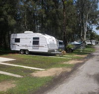 Riverside Caravan Park - Getaway Accommodation
