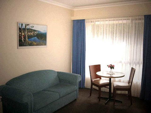 Victoria Lodge Motor Inn & Serviced Apartments - Getaway Accommodation 0