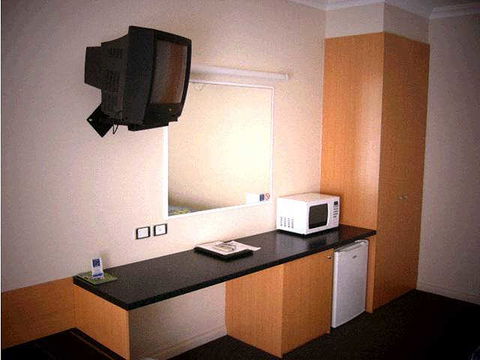 Victoria Lodge Motor Inn & Serviced Apartments - Getaway Accommodation 3