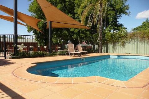 Wagga RSL Club Motel And Apartments - Getaway Accommodation 2