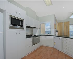Culburra Cottage - Getaway Accommodation 0