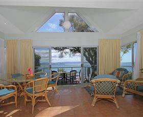 Culburra Cottage - Getaway Accommodation 1