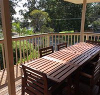 Narrawallee Holiday House - Getaway Accommodation