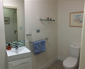Sapphire Beach B&B - Getaway Accommodation 5