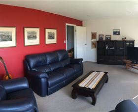 Sapphire Beach B&B - Getaway Accommodation 6