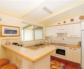 Seaview - Getaway Accommodation 2
