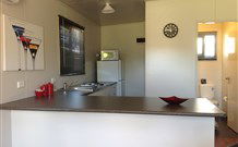 Sapphire City Caravan Park - Getaway Accommodation 3