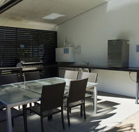 The Bay Apartments - Getaway Accommodation