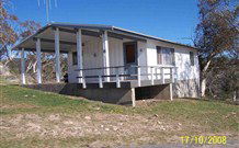 Burrill's Cedar Cottage - Getaway Accommodation 2