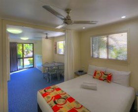 Alex Beach Cabins And Tourist Park - Getaway Accommodation 0