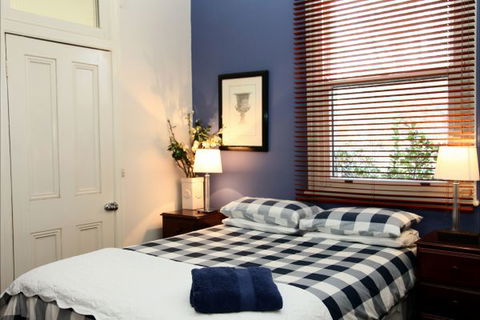 Apartments On-The-Park: The Studio - Getaway Accommodation 3
