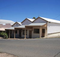 Carmines Antiques and Accommodation - Getaway Accommodation