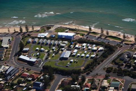 Christies Beach Tourist Park - Getaway Accommodation 1