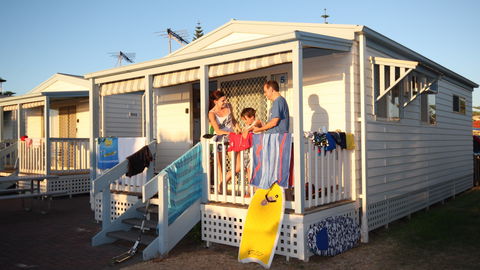 Christies Beach Tourist Park - Getaway Accommodation 4