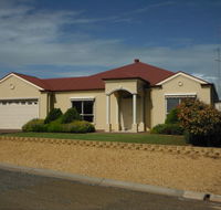 New Ladsys - Getaway Accommodation