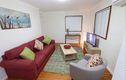 Waratah Beach Breaks - Getaway Accommodation 3