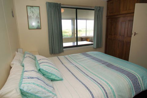 Beach Point - Getaway Accommodation 6