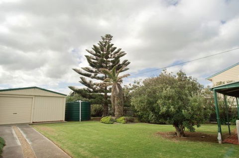 Beach Point - Getaway Accommodation 9