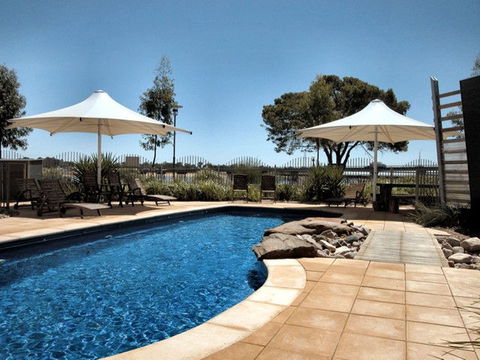 Majestic Oasis Apartments - Getaway Accommodation 0
