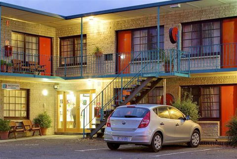 Martin Cash Motor Lodge - Getaway Accommodation 4
