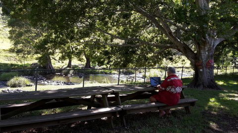 Christmas Creek Cafe` And Cabins - Getaway Accommodation 1