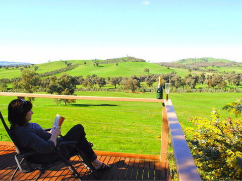 Winton Bethal Accommodation Unit - Getaway Accommodation 1
