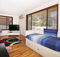 Sandy Toes Beach House - Getaway Accommodation