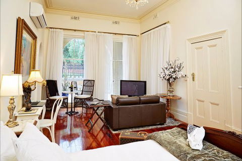 The Suites, Villa Belgravia - Getaway Accommodation 6