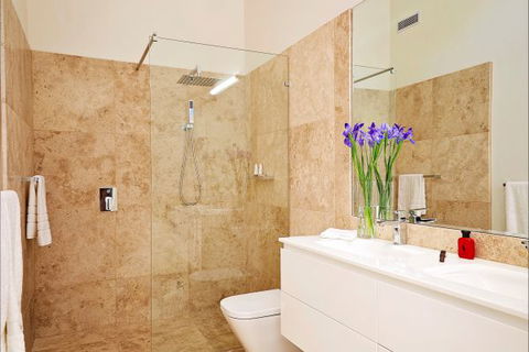 The Suites, Villa Belgravia - Getaway Accommodation 8
