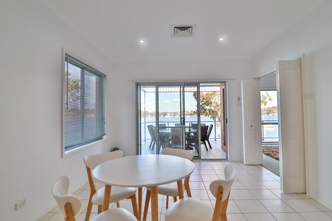 El Lago Jetty - Getaway Accommodation 2