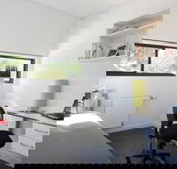 Western Sydney University Village Campbelltown - Getaway Accommodation