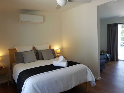 Alkira Studios Fish Creek - Getaway Accommodation 1