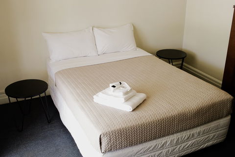 The Australian Hotel Motel - Getaway Accommodation 8