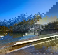 Waterfront Wonder at Lake Conjola - Getaway Accommodation