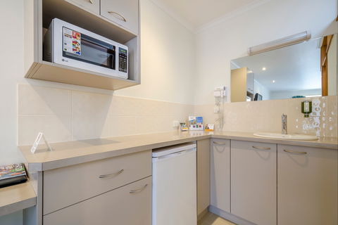 Werribee Motel & Apartments - Getaway Accommodation 2