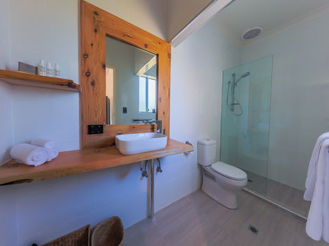 COAST Motel & Apartments - Getaway Accommodation 2