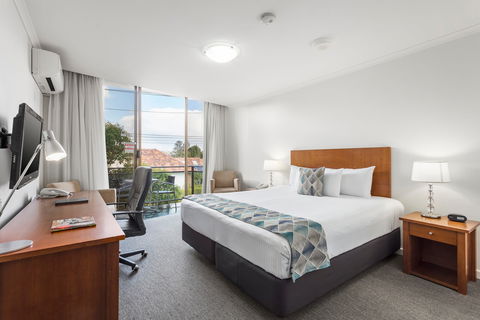 Quality Hotel Bayside Geelong - Getaway Accommodation 0