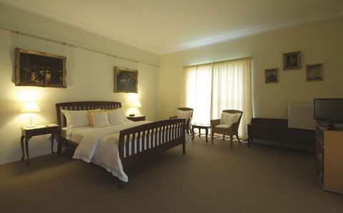 Yarrahapinni Homestead - Getaway Accommodation 1