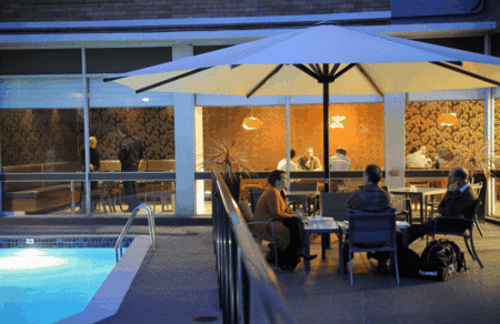 Royal Pacific Hotel - Getaway Accommodation