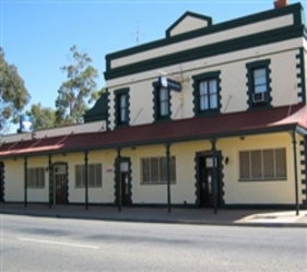Old Willyama Motor Inn - Getaway Accommodation 1