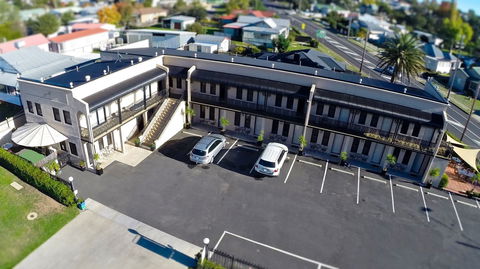 Inverell Terrace Motor Lodge - Getaway Accommodation 0