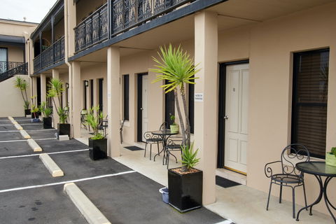 Inverell Terrace Motor Lodge - Getaway Accommodation 1