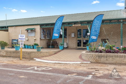 Jurien Bay Tourist Park - Getaway Accommodation 0