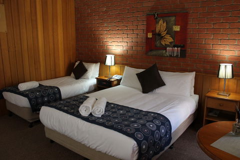 Bakery Hill Motel - Getaway Accommodation 2