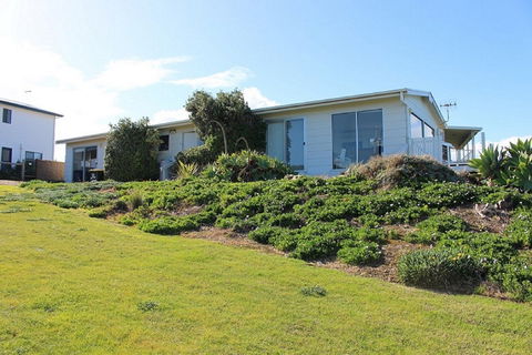 Beachy - Getaway Accommodation 2