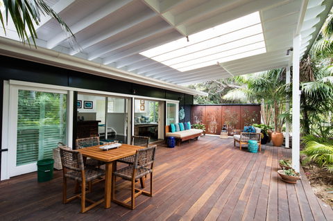 Blue Peter Luxury Beach House - Getaway Accommodation 0