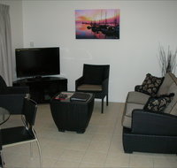 Palm View Holiday Apartments - Getaway Accommodation