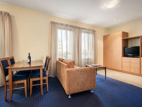 Quest Savoy - Getaway Accommodation 2