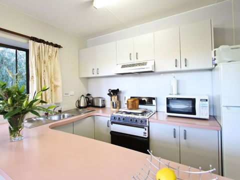 Talmalmo Cottage - Getaway Accommodation 2